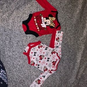 Minnie Mouse onzie lot of 2 baby girl sz 0-3 month